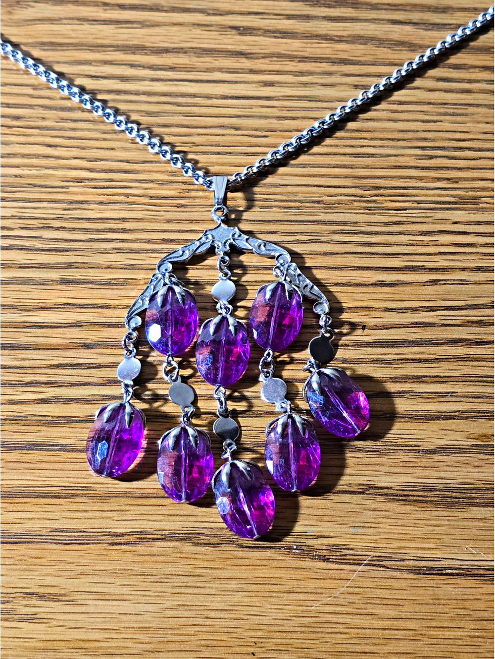 Vintage Sarah Coventry Purple Glass Dangle Pendant Necklace Silver Tone 24"